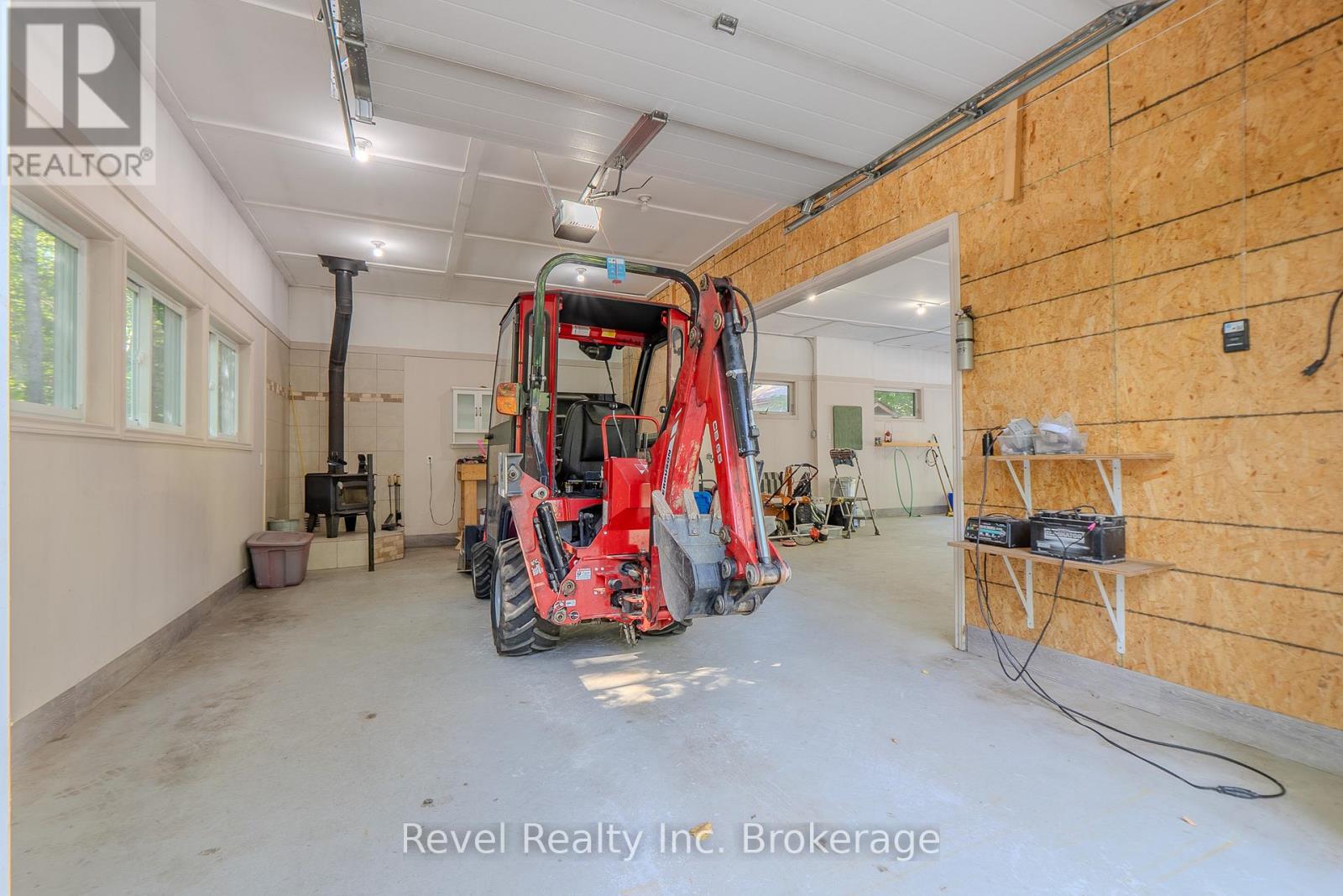 362 Chadbourne Drive, North Bay (Airport), Ontario  P1B 8G2 - Photo 35 - X12381066