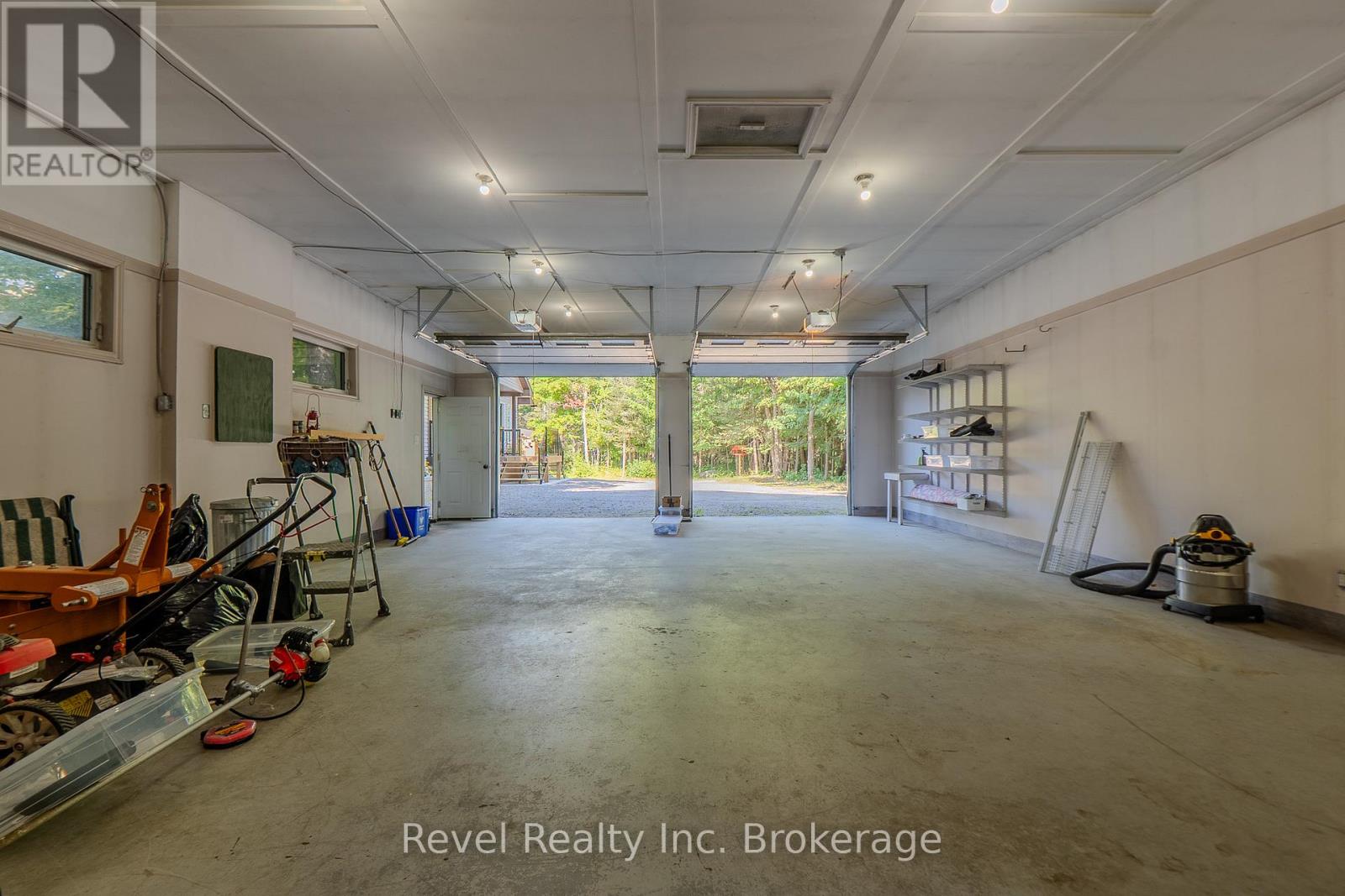 362 Chadbourne Drive, North Bay (Airport), Ontario  P1B 8G2 - Photo 36 - X12381066