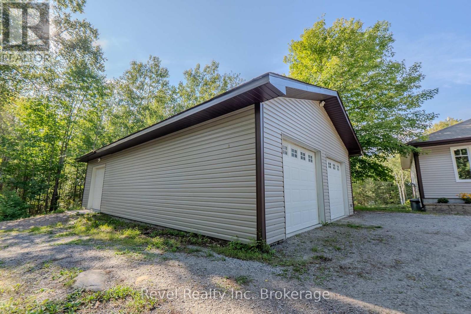 362 Chadbourne Drive, North Bay (Airport), Ontario  P1B 8G2 - Photo 37 - X12381066