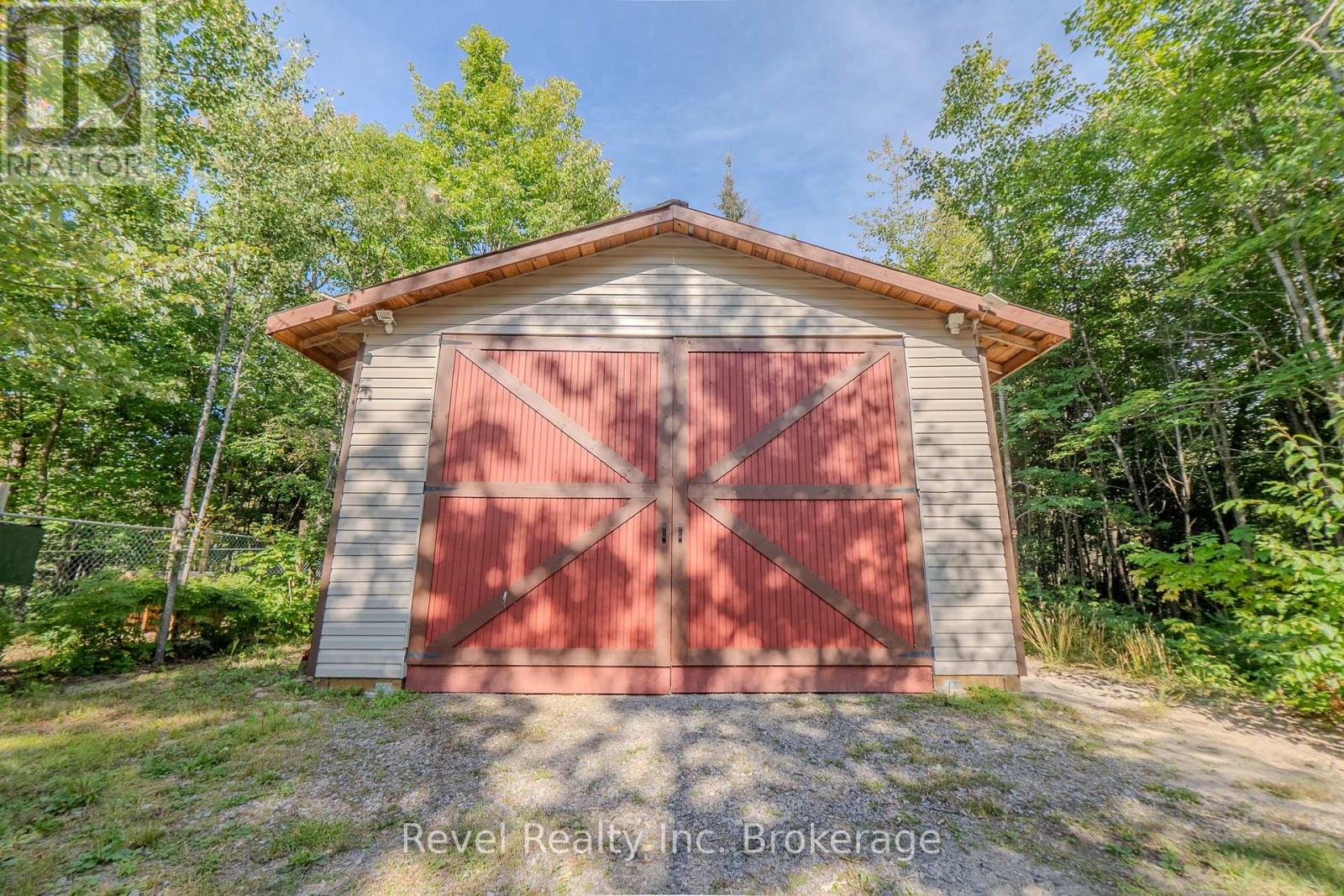 362 Chadbourne Drive, North Bay (Airport), Ontario  P1B 8G2 - Photo 38 - X12381066