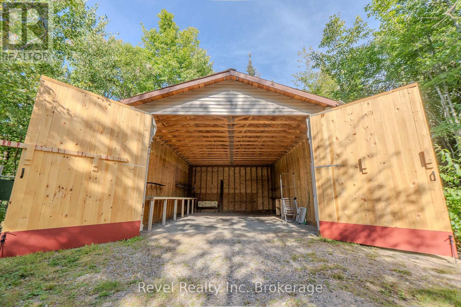 362 Chadbourne Drive, North Bay (Airport), Ontario  P1B 8G2 - Photo 39 - X12381066