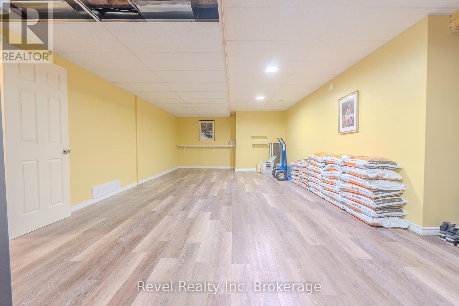 362 Chadbourne Drive, North Bay (Airport), Ontario  P1B 8G2 - Photo 49 - X12381066