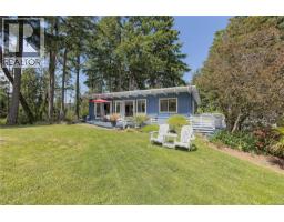 310 Woodland Dr Salt Spring, Salt Spring, Ca