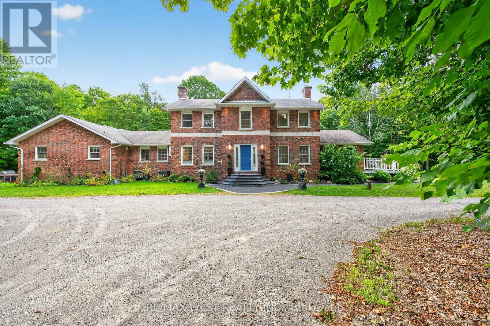 398 Sandy Hook Road, Kawartha Lakes, Ontario  L0A 1K0 - Photo 2 - X12380585