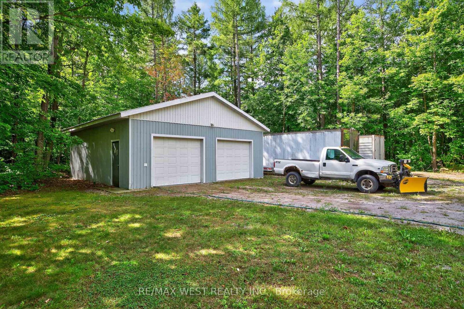 398 Sandy Hook Road, Kawartha Lakes, Ontario  L0A 1K0 - Photo 32 - X12380585