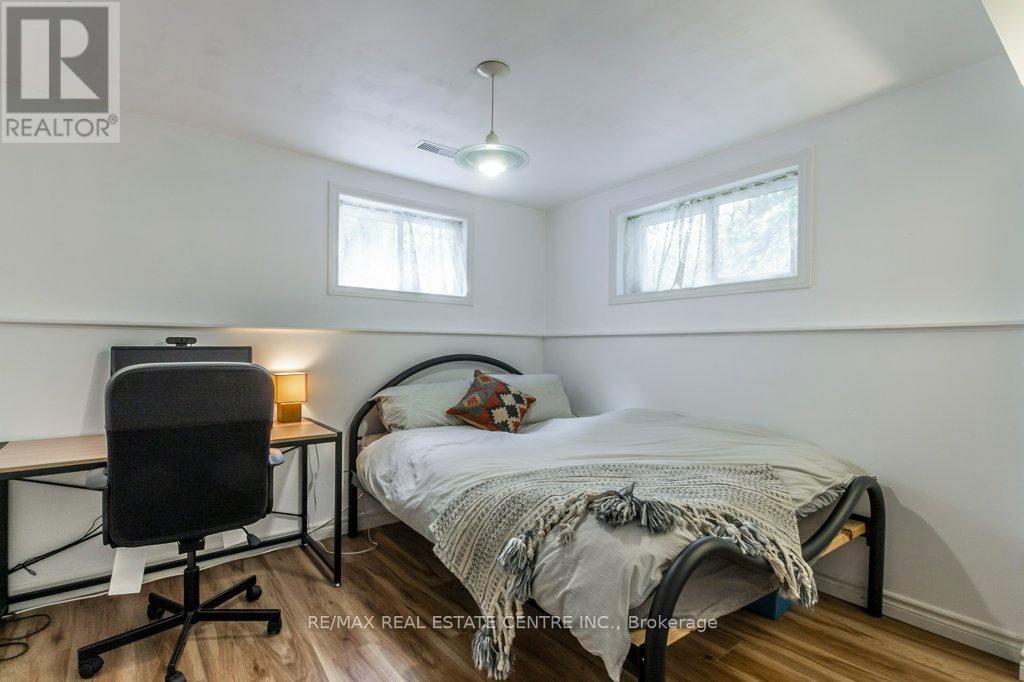 56 John Street W, Waterloo, Ontario  N2L 1B4 - Photo 27 - X12380655