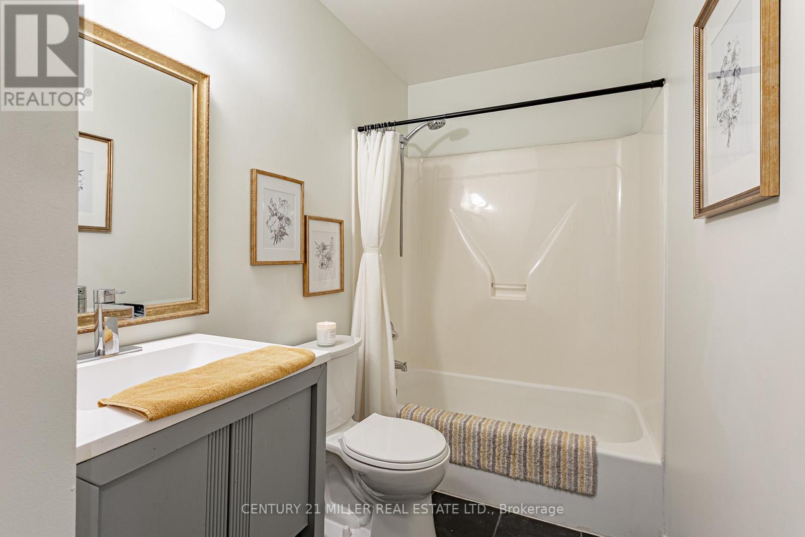 Property at 16 - 9 AILSA PLACE image 5