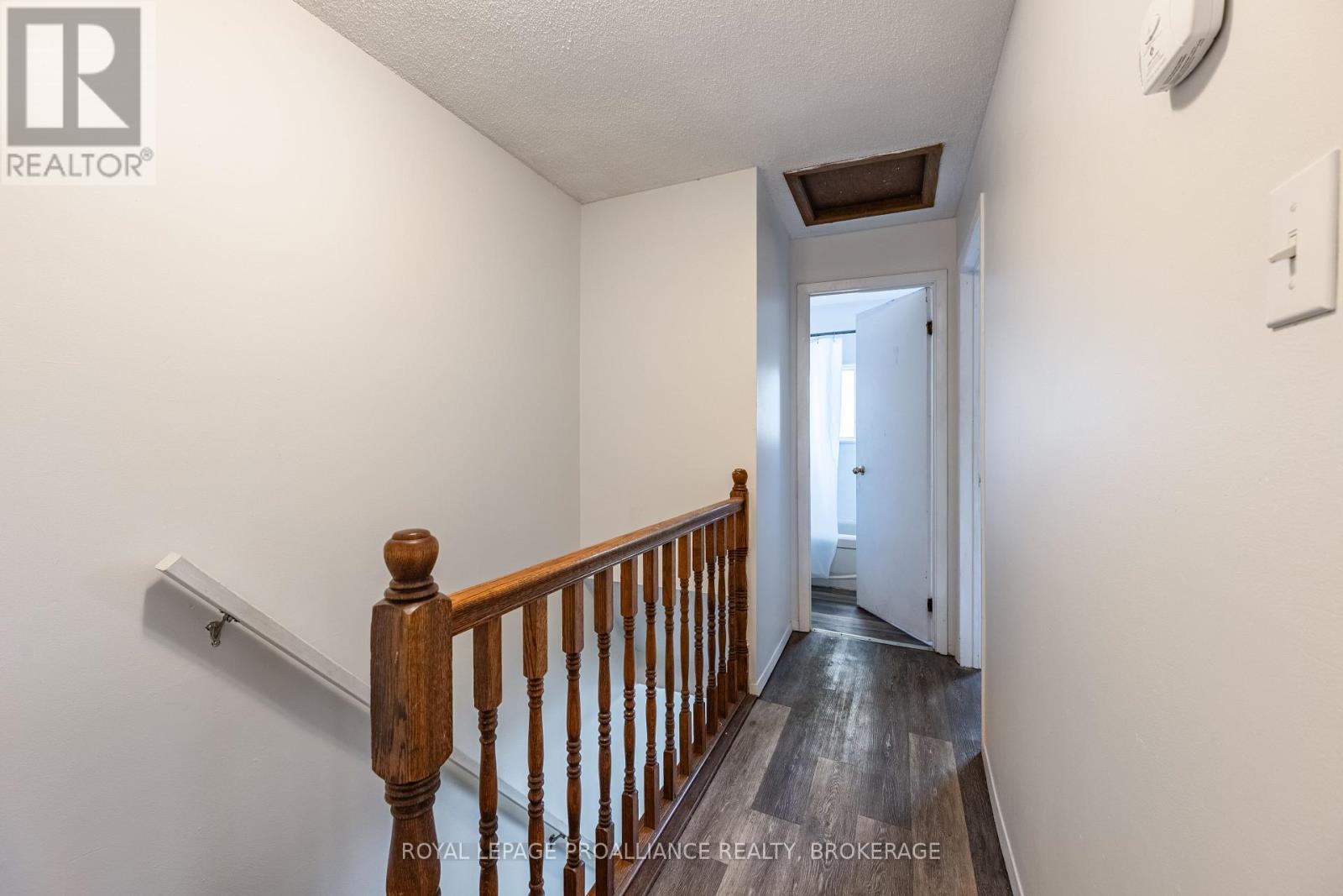 271-273 Rideau Street, Kingston, Ontario  K7K 3A7 - Photo 5 - X12380984