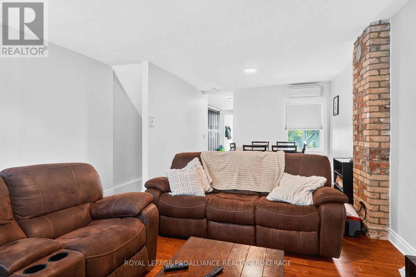 119 Montreal Street, Kingston, Ontario  K7K 3E9 - Photo 3 - X12381021