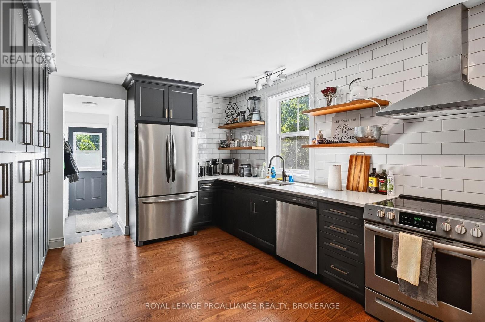 119 Montreal Street, Kingston, Ontario  K7K 3E9 - Photo 7 - X12381021