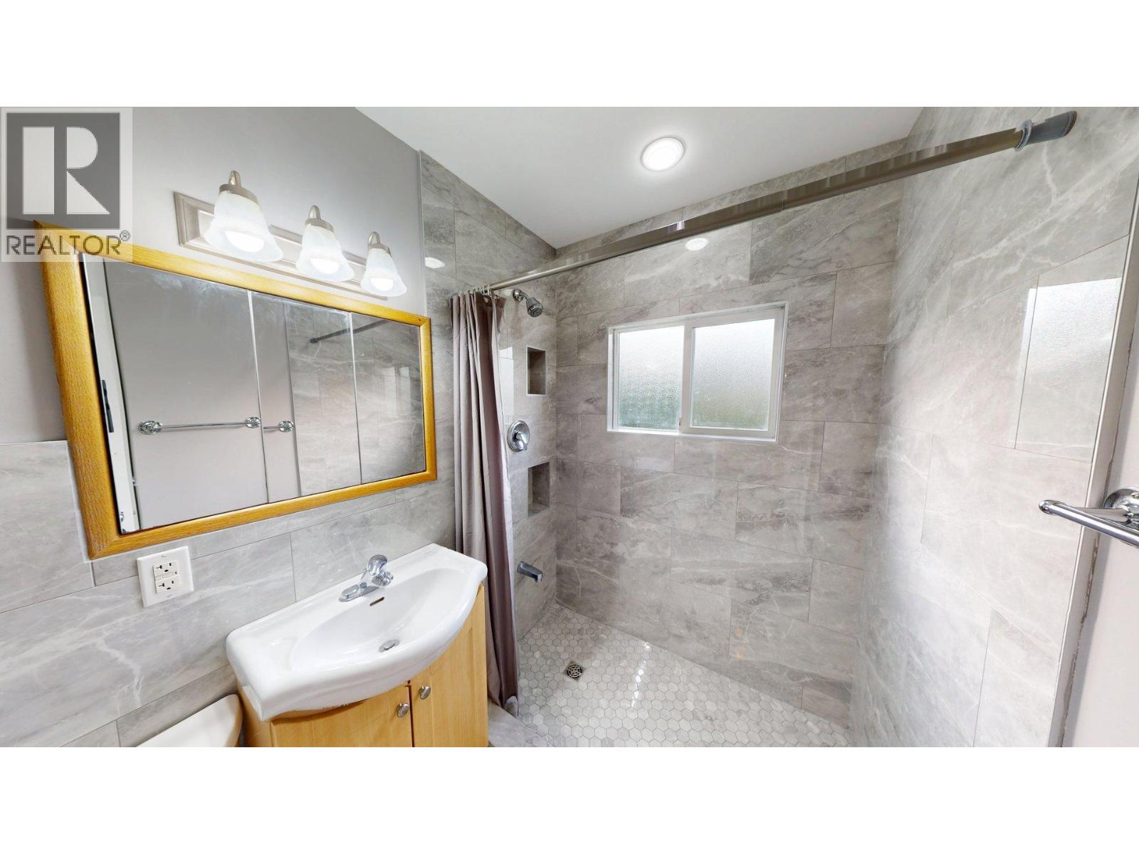 1301 6th Street, Genelle, British Columbia  V0G 1G0 - Photo 19 - 10361000