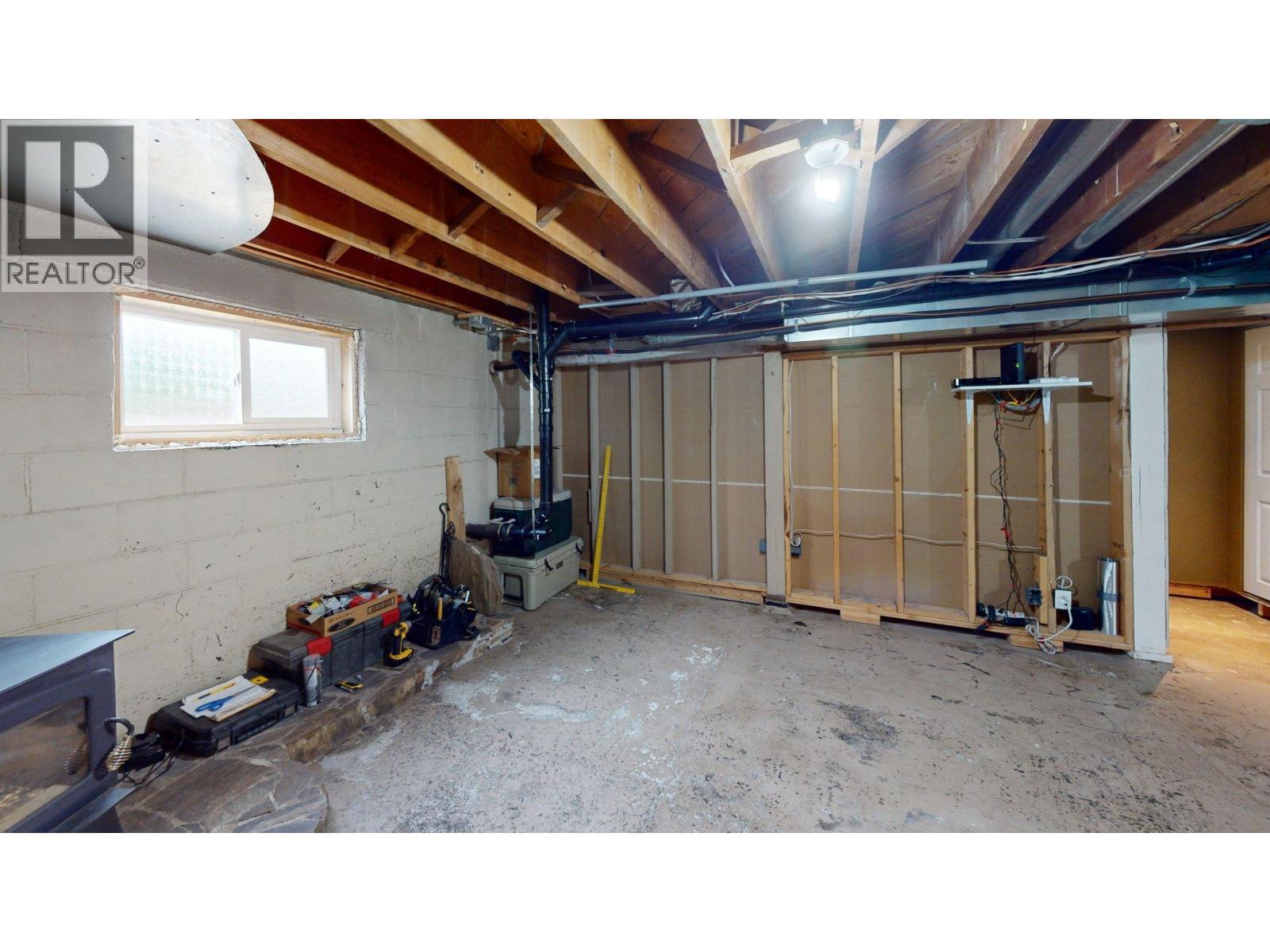 1301 6th Street, Genelle, British Columbia  V0G 1G0 - Photo 35 - 10361000