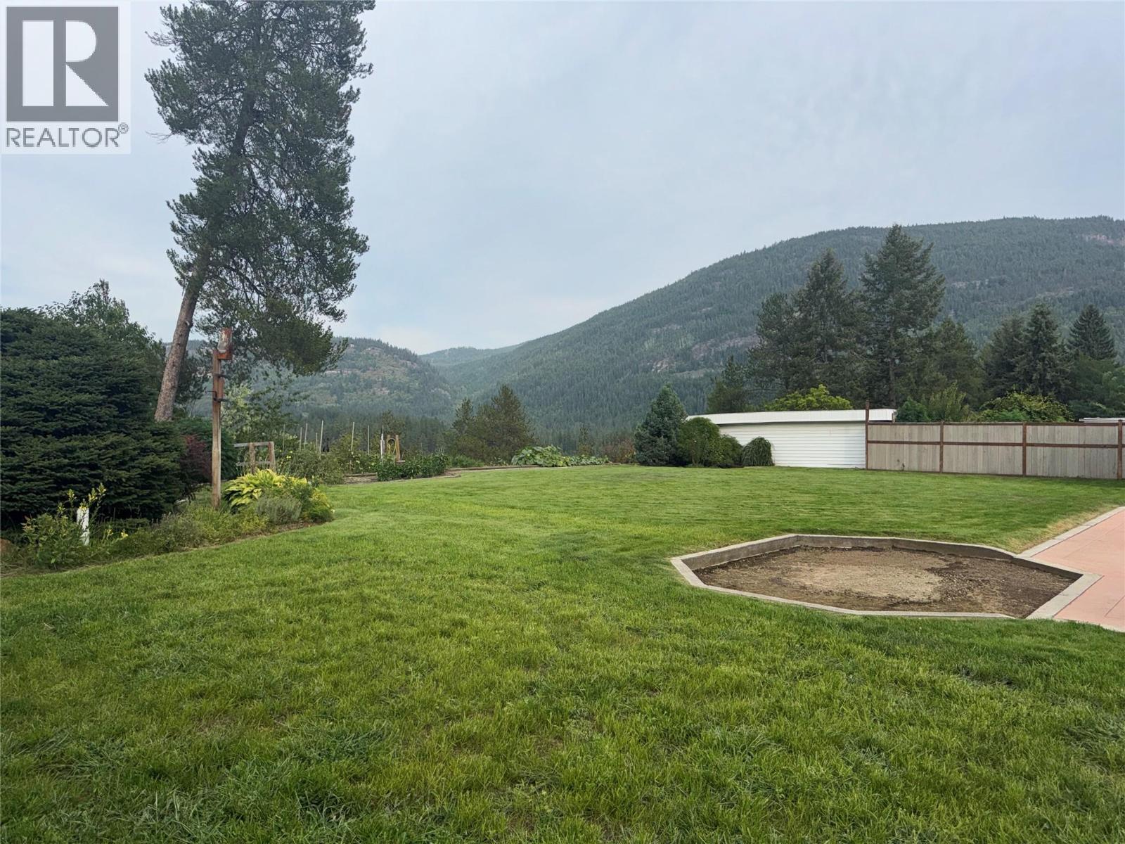 1301 6th Street, Genelle, British Columbia  V0G 1G0 - Photo 48 - 10361000