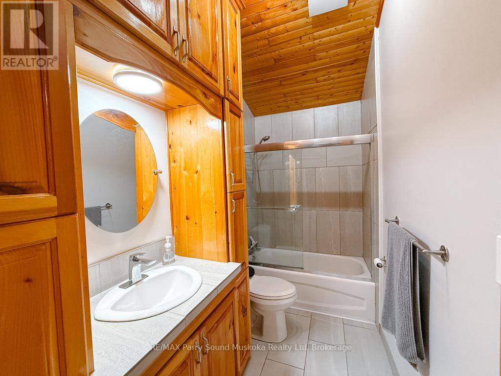 127 Burnetts Road, Mckellar, Ontario  P2A 0B5 - Photo 19 - X12381074