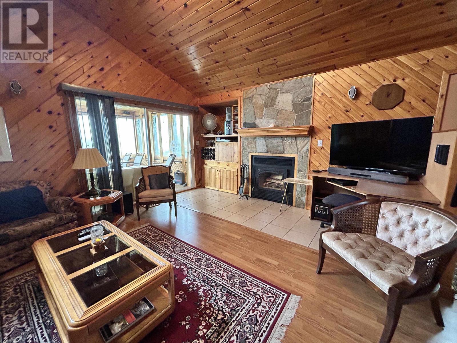 44 Bigstone Bay Lodge, Kirkup Township, Ontario  P9N 3W8 - Photo 6 - TB252384