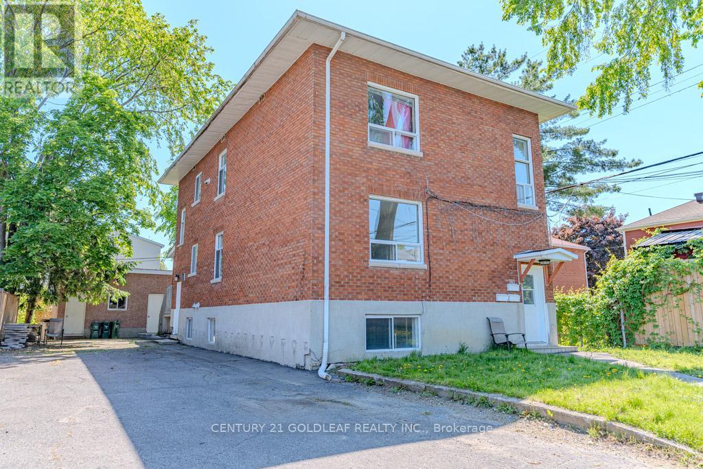 Unit 2 - 361 Gougeon Street, Ottawa, Ontario  K1L 6W8 - Photo 2 - X12381045