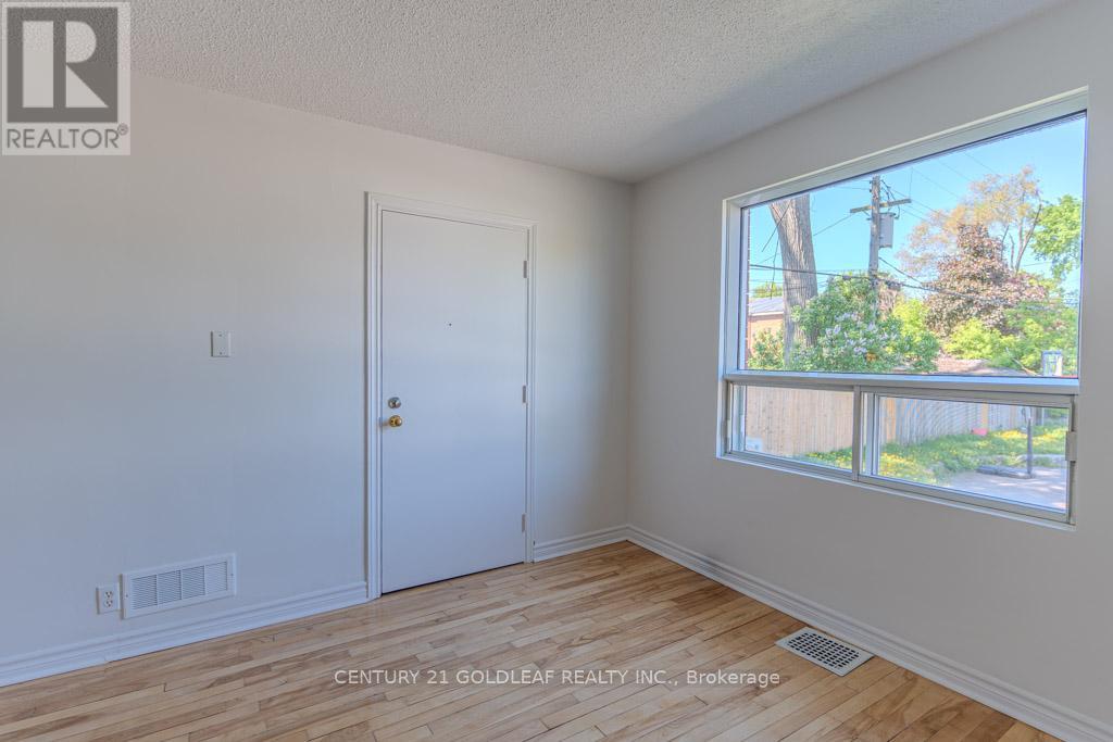 Unit 2 - 361 Gougeon Street, Ottawa, Ontario  K1L 6W8 - Photo 6 - X12381045