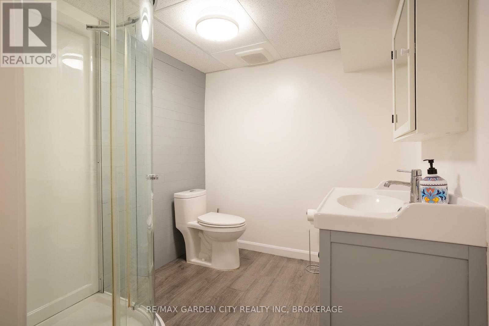 14 Edinburgh Drive, St. Catharines, Ontario  L2M 3H1 - Photo 18 - X12381012