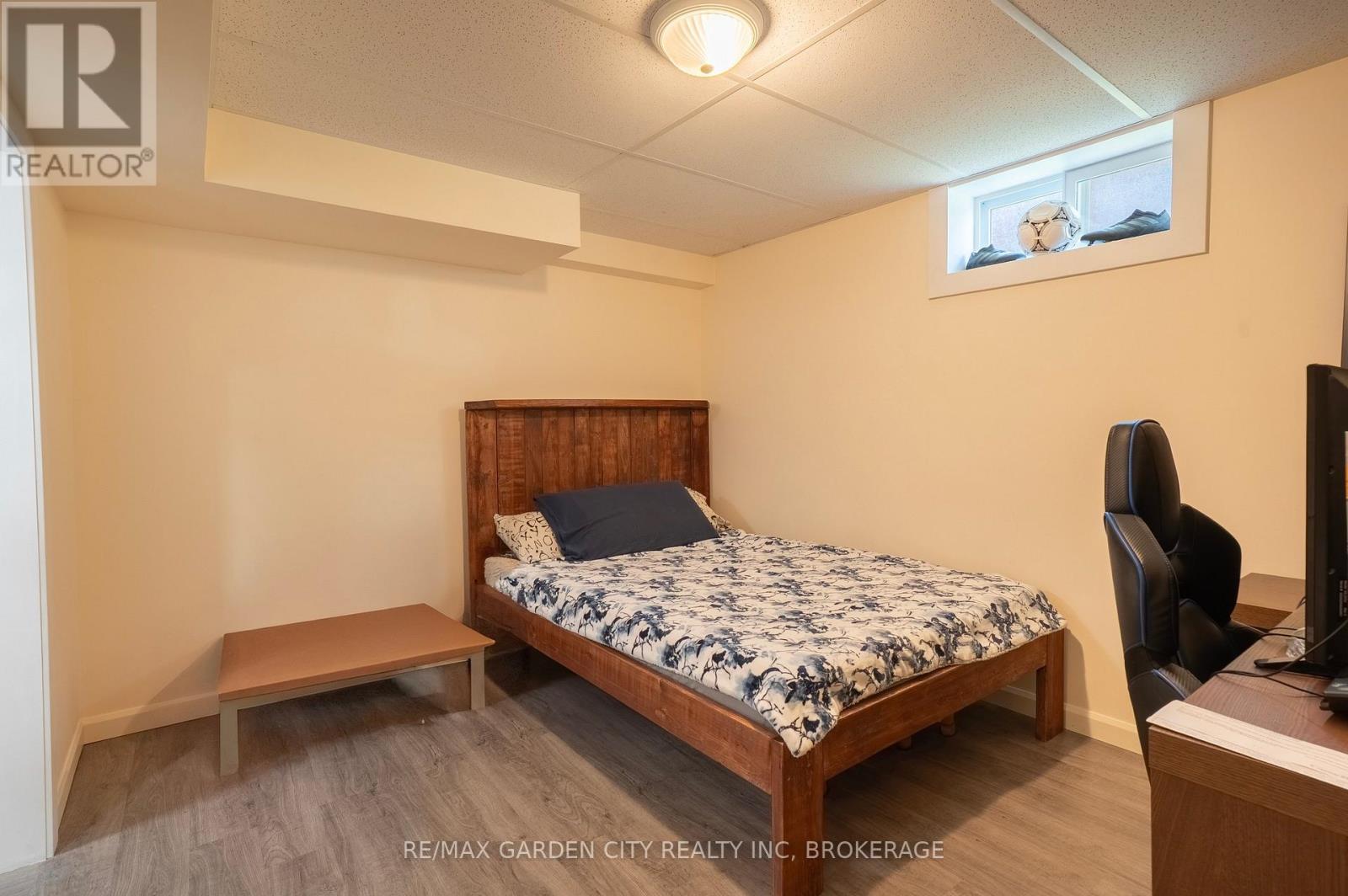 14 Edinburgh Drive, St. Catharines, Ontario  L2M 3H1 - Photo 19 - X12381012