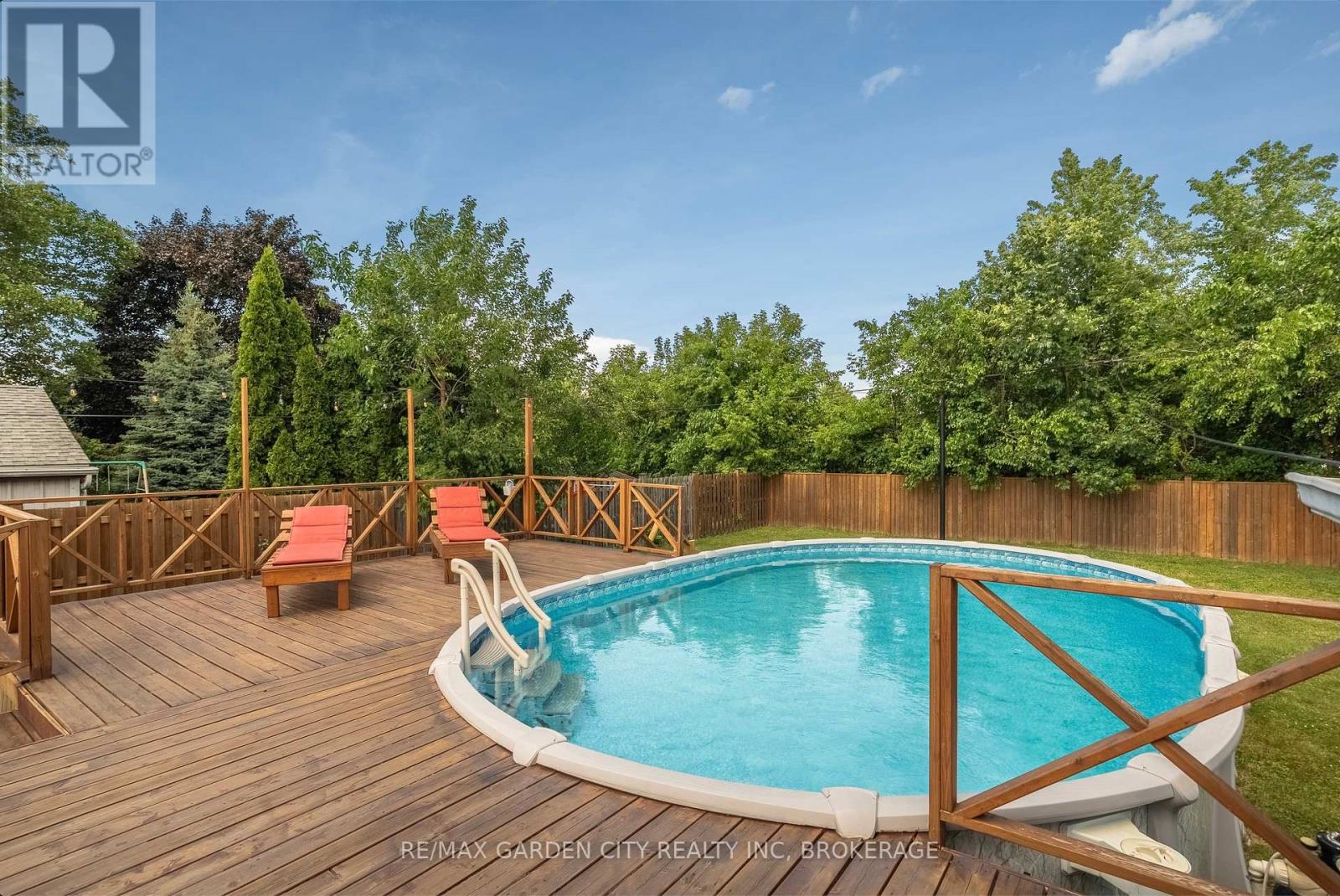 14 Edinburgh Drive, St. Catharines, Ontario  L2M 3H1 - Photo 27 - X12381012