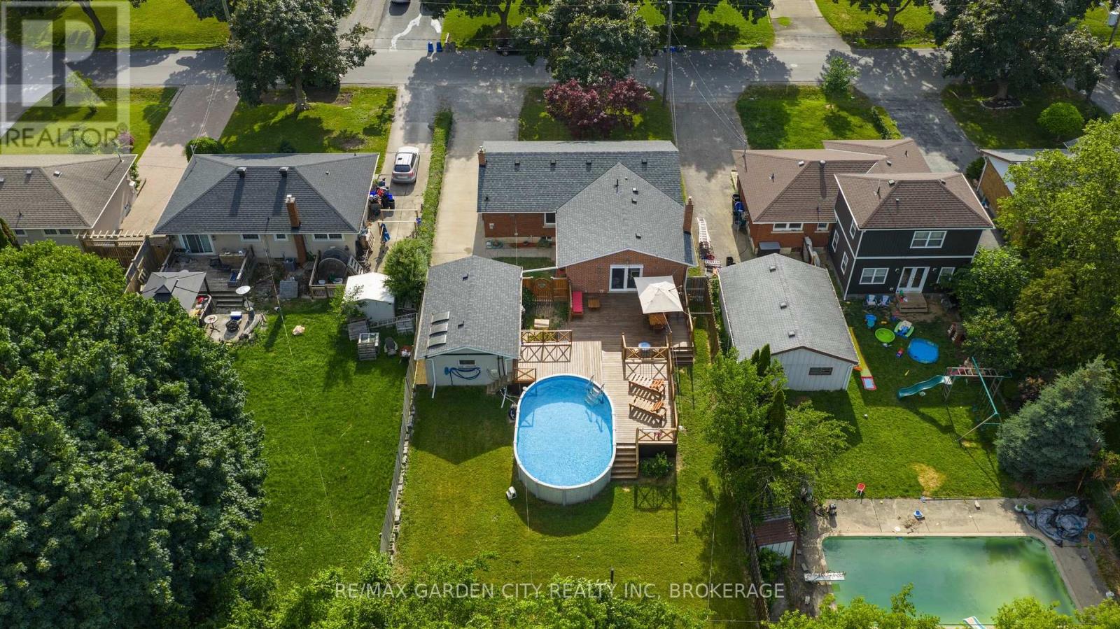 14 Edinburgh Drive, St. Catharines, Ontario  L2M 3H1 - Photo 34 - X12381012