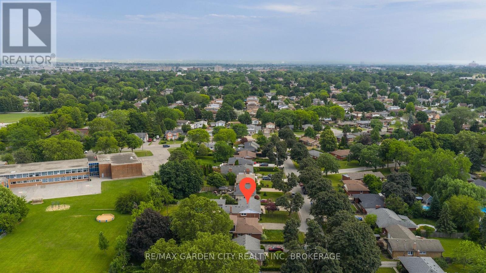 14 Edinburgh Drive, St. Catharines, Ontario  L2M 3H1 - Photo 38 - X12381012