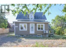 336 Saint-Pierre O. Boulevard, Caraquet, New Brunswick