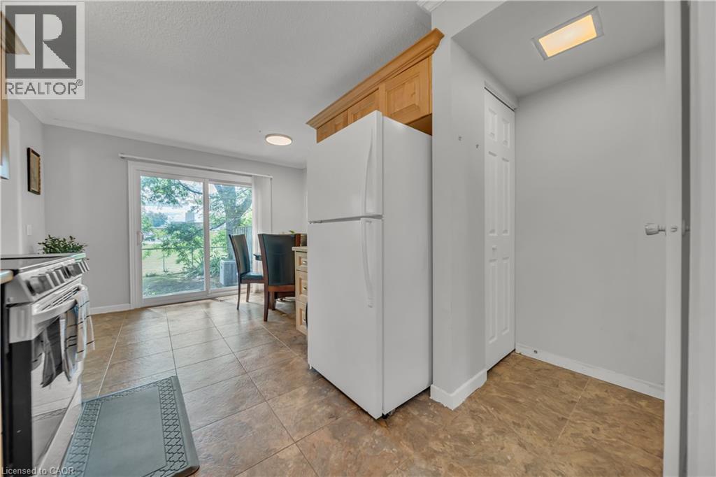 121 University Avenue E Unit# 101, Waterloo, Ontario  N2J 4J1 - Photo 13 - 40762740