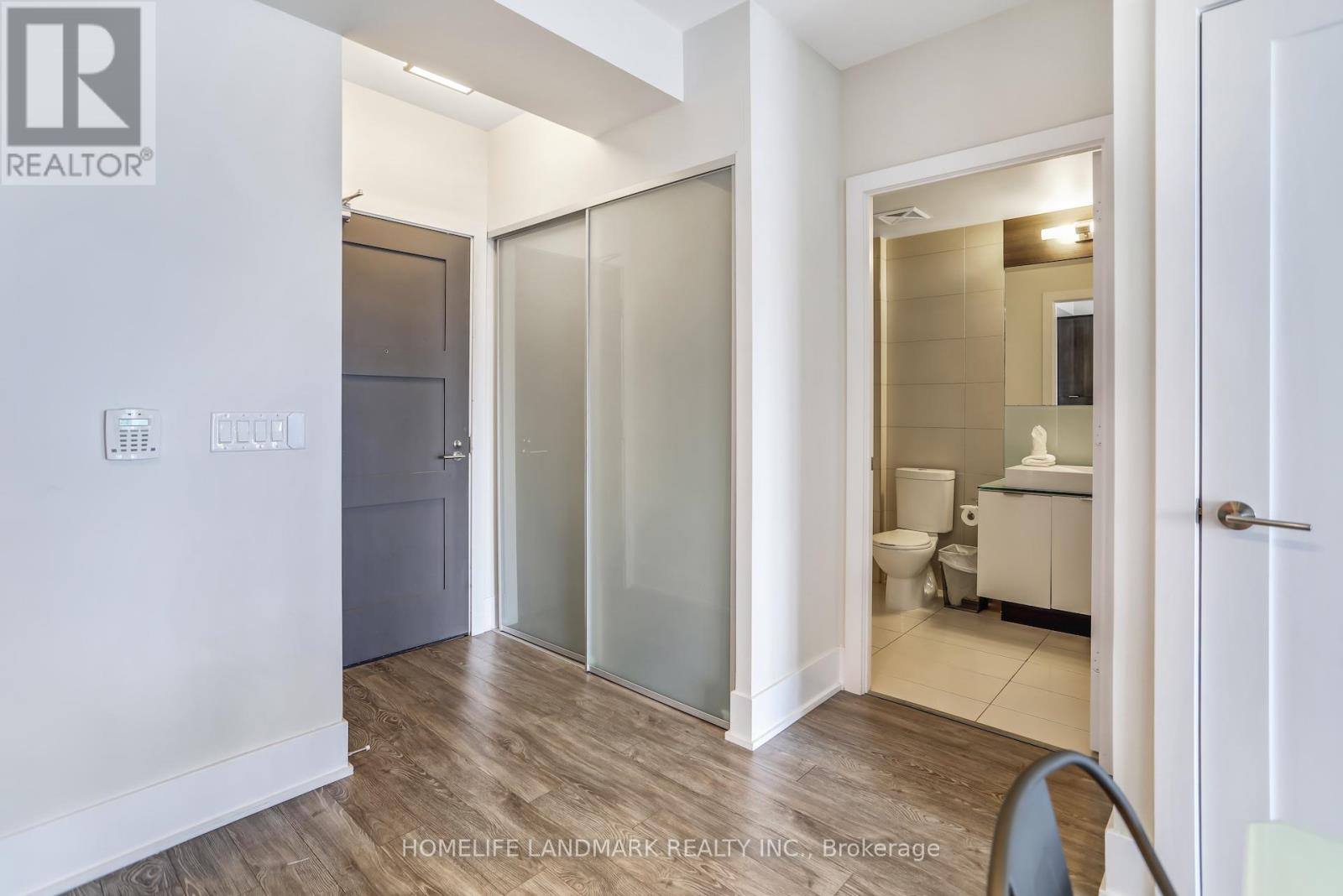 4113 - 300 Front Street W, Toronto, Ontario  M5V 0E9 - Photo 2 - C12380706