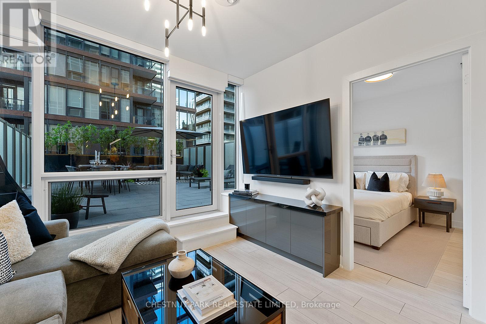 610 - 15 Mercer Street, Toronto, Ontario  M5V 1H2 - Photo 10 - C12380712