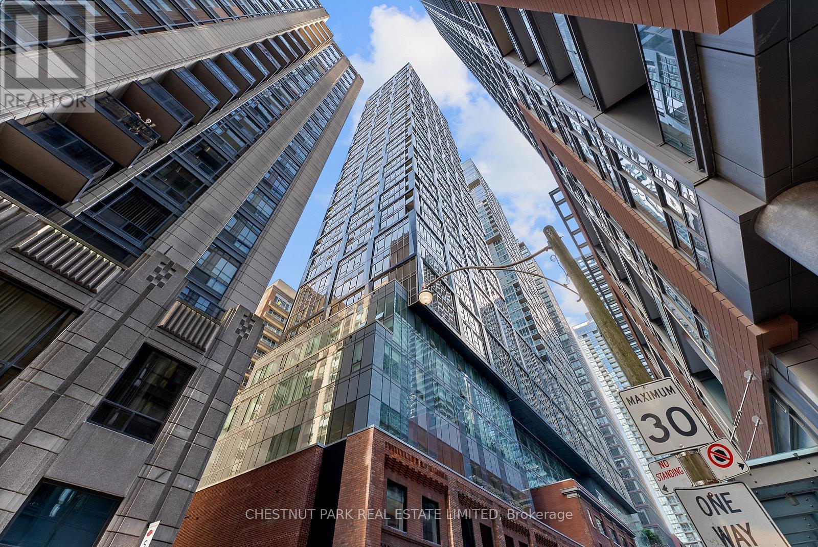 610 - 15 Mercer Street, Toronto, Ontario  M5V 1H2 - Photo 33 - C12380712