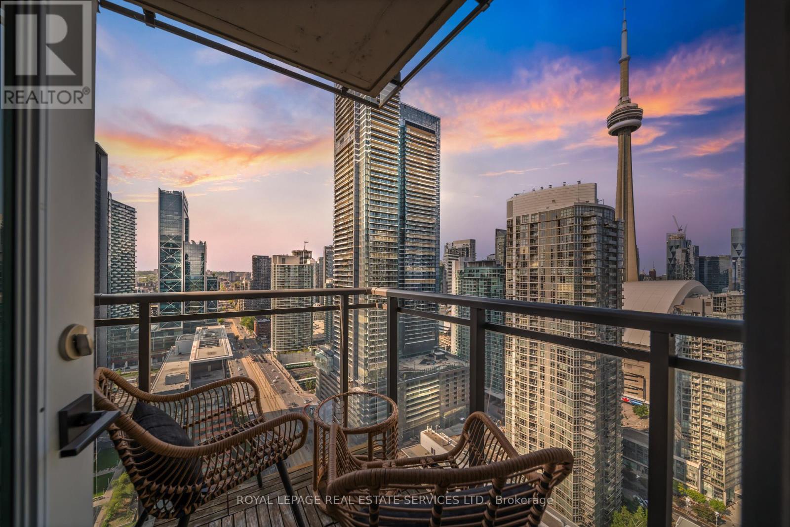 3906 - 11 BRUNEL COURT, Toronto, Ontario
