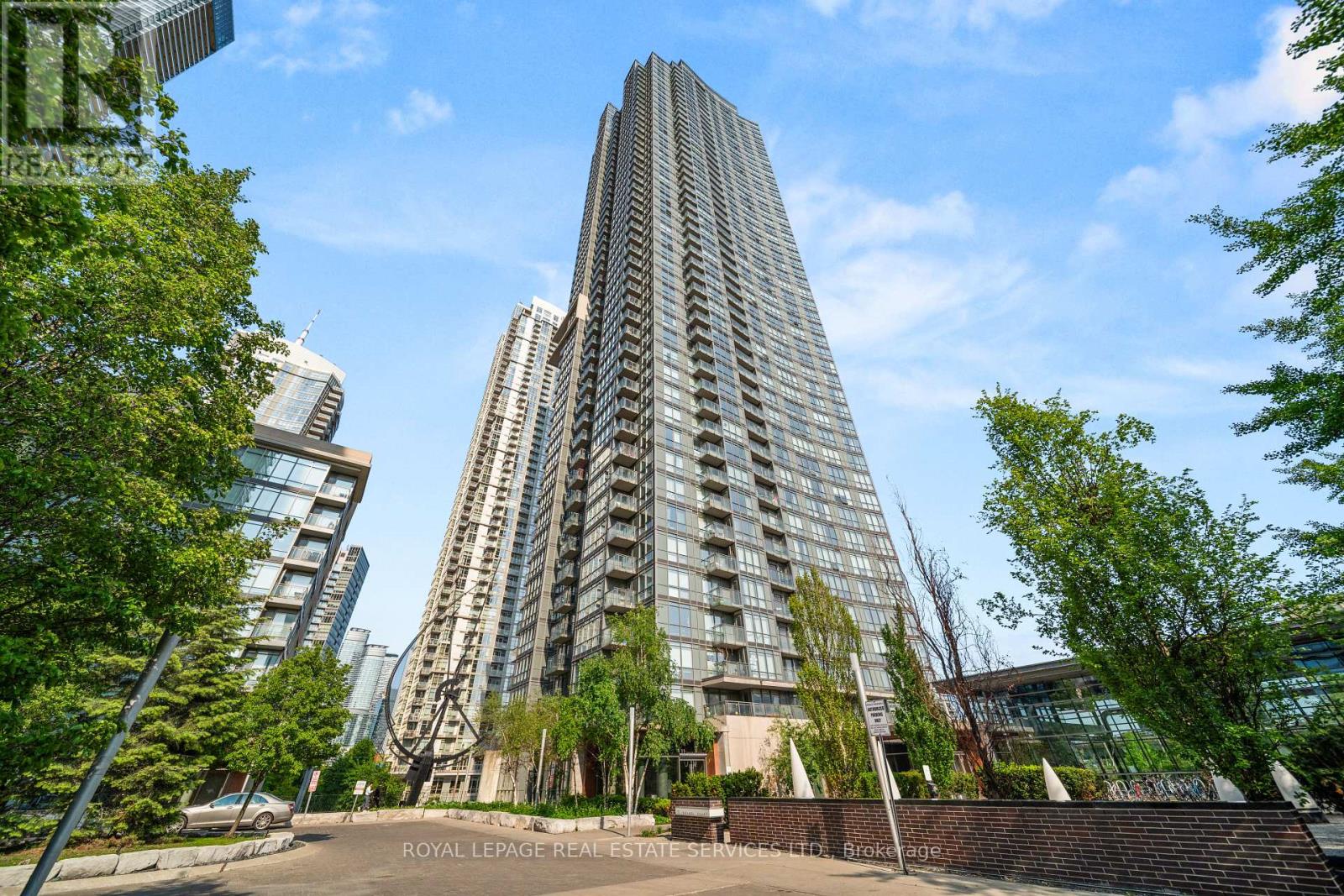 3906 - 11 Brunel Court, Toronto, Ontario  M5V 3Y3 - Photo 34 - C12380725