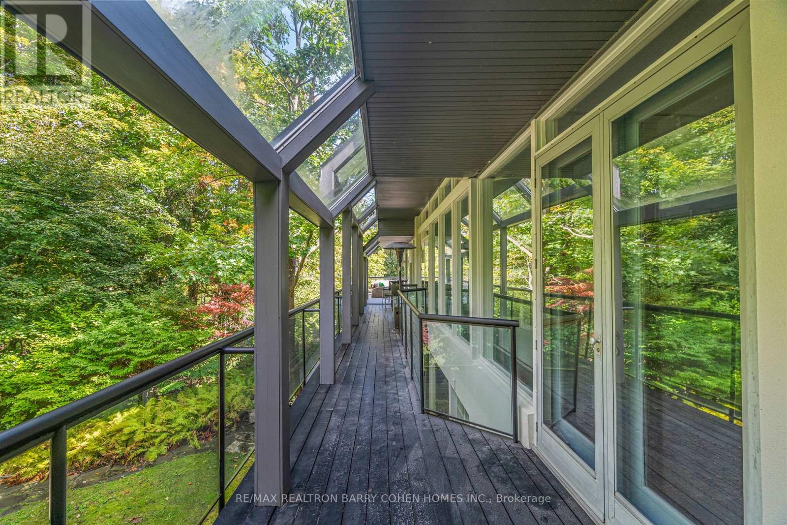 18 Timberglade Court, Toronto, Ontario  M2L 2Y2 - Photo 43 - C12380729