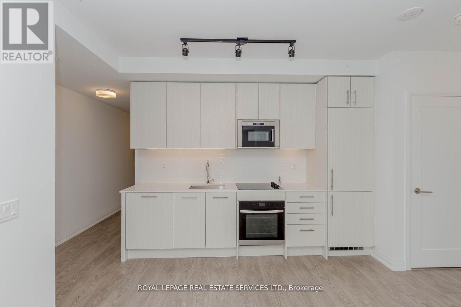 2604 - 286 Main Street, Toronto, Ontario  M4C 0B3 - Photo 8 - E12380862