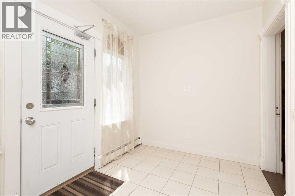 1-5, 622 10 Street S, Lethbridge, Alberta  T1J 2M8 - Photo 3 - A2231607
