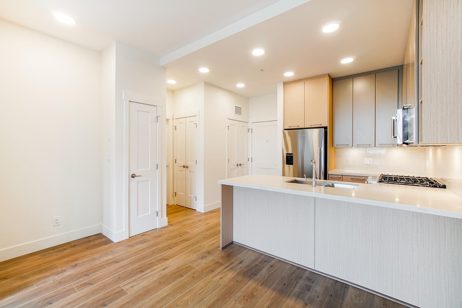 103 14022 North Bluff Road, Surrey, British Columbia  V4B 3C3 - Photo 6 - R3042987