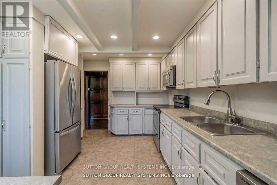 13284 Bathurst Street, King, Ontario  L7B 1K5 - Photo 11 - N12380888