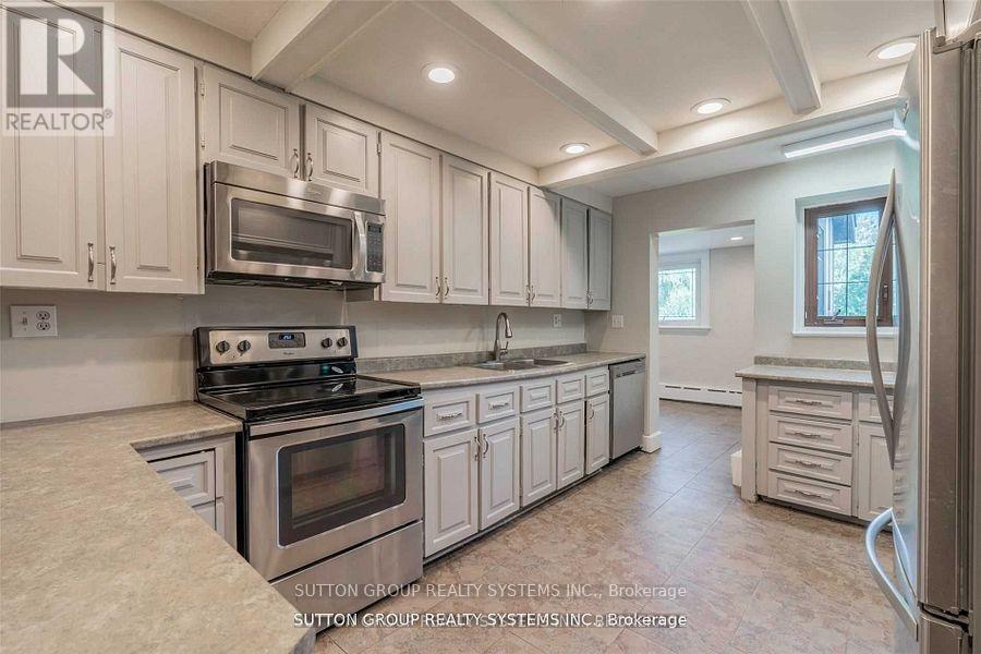 13284 Bathurst Street, King, Ontario  L7B 1K5 - Photo 12 - N12380888