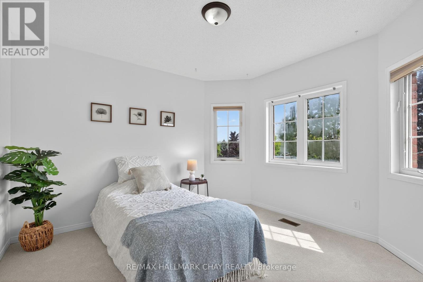 2017 Wilson Street, Innisfil, Ontario  L9S 4X9 - Photo 19 - N12380945
