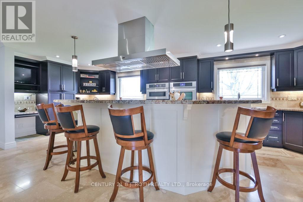 12 Noraline Avenue, Springwater, Ontario  L0L 1X1 - Photo 10 - S12380707