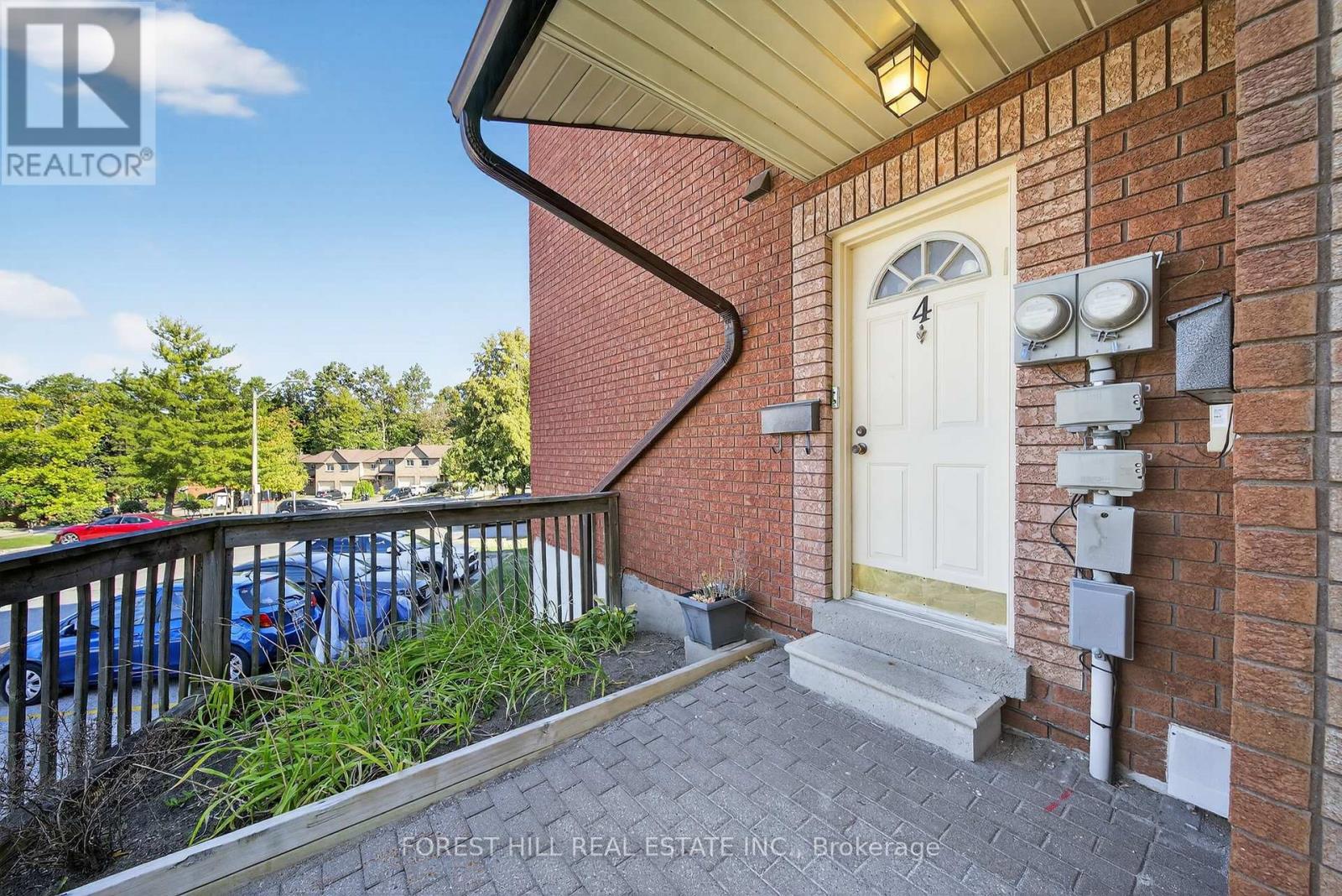 4 - 22 MEADOW LANE, Barrie, Ontario