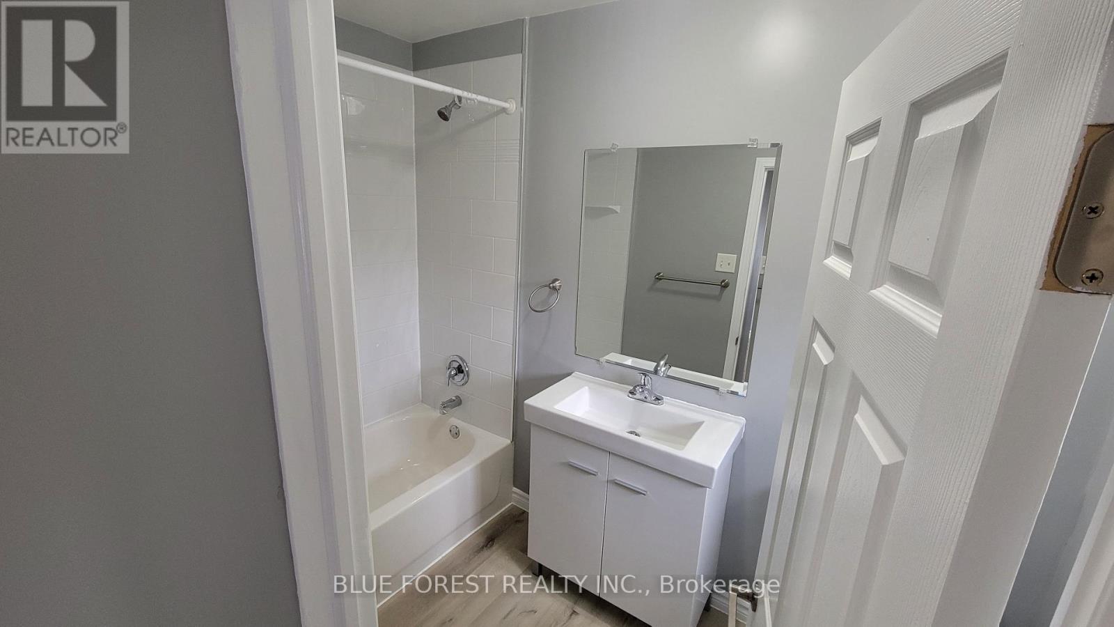 1 High Street, London South, Ontario  N6C 4J5 - Photo 29 - X12378505