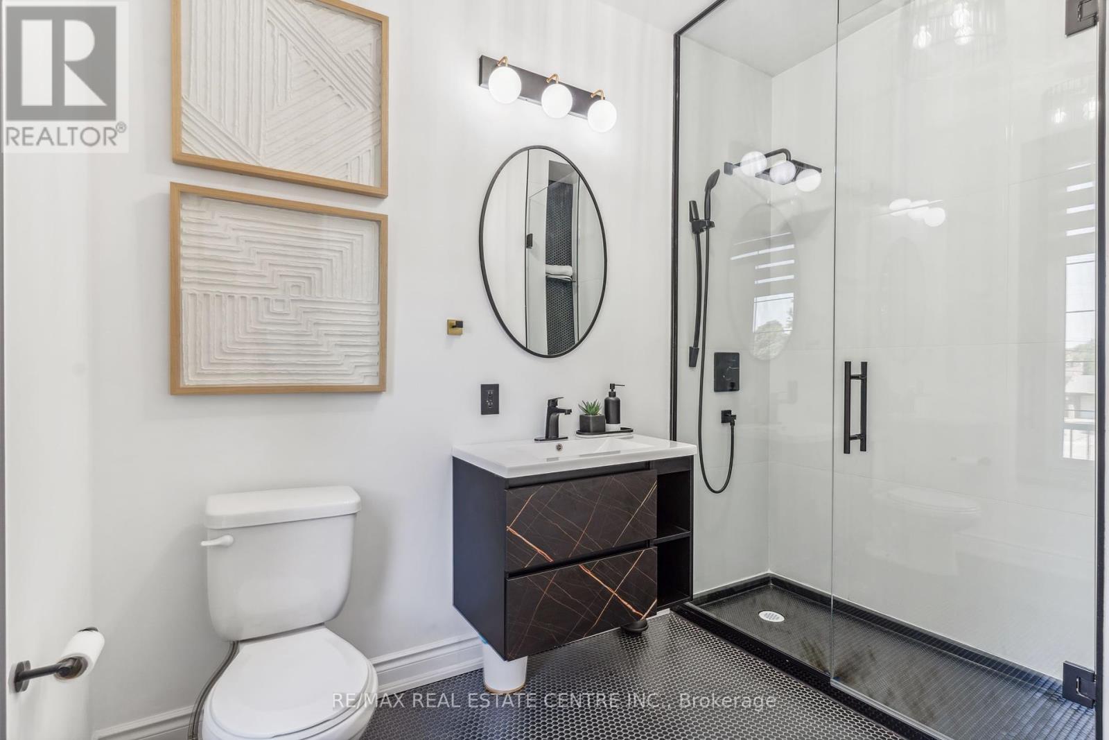 2032 Rebecca Street, Oakville (Br Bronte), Ontario  L6L 2A2 - Photo 27 - W12380710