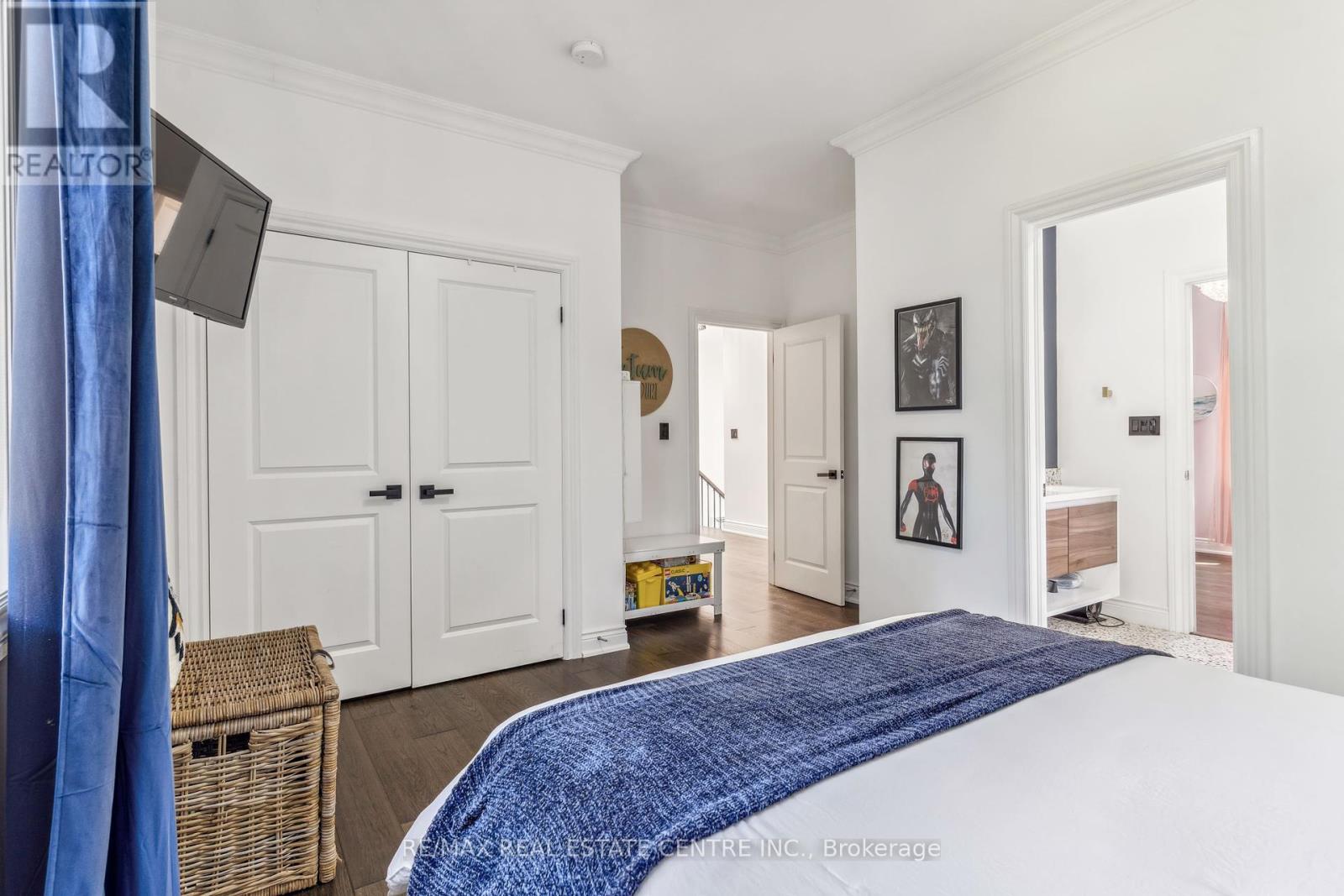 2032 Rebecca Street, Oakville (Br Bronte), Ontario  L6L 2A2 - Photo 29 - W12380710