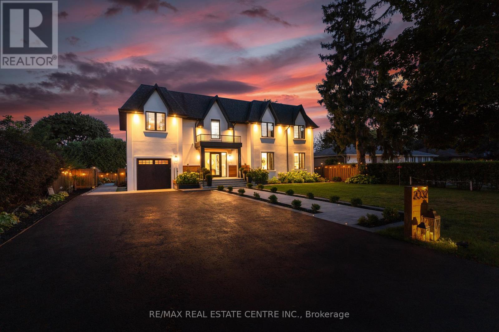2032 Rebecca Street, Oakville (Br Bronte), Ontario  L6L 2A2 - Photo 47 - W12380710