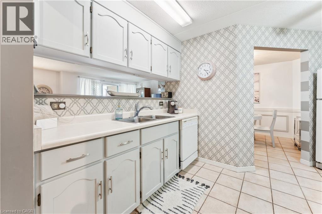 8 Christopher Court Unit# 105, Guelph, Ontario  N1G 4N7 - Photo 20 - 40766112