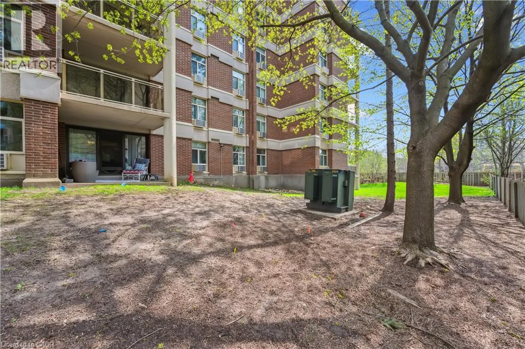 8 Christopher Court Unit# 105, Guelph, Ontario  N1G 4N7 - Photo 32 - 40766112