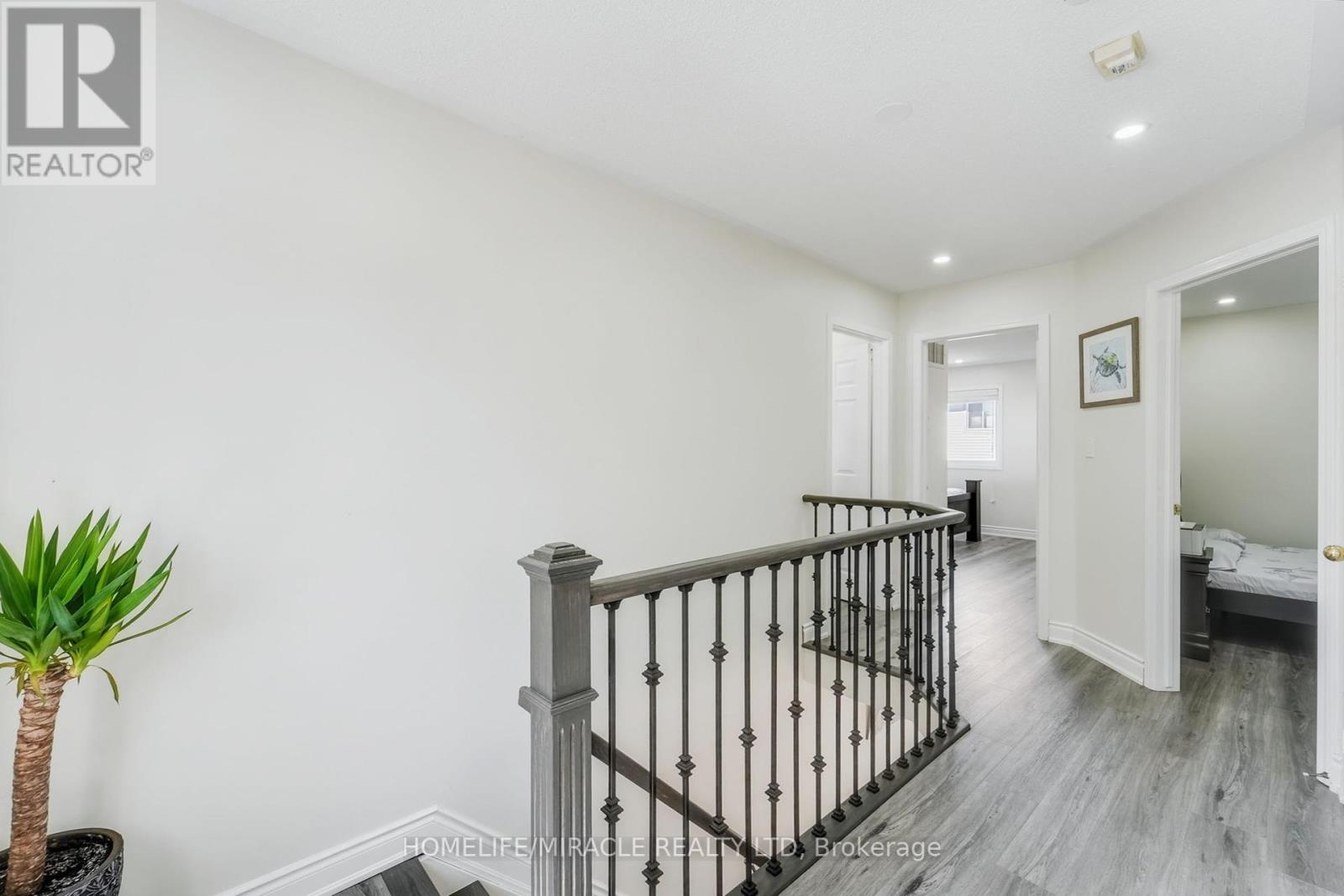 48 Jessop Drive, Brampton, Ontario  L7A 3M8 - Photo 22 - W12380746