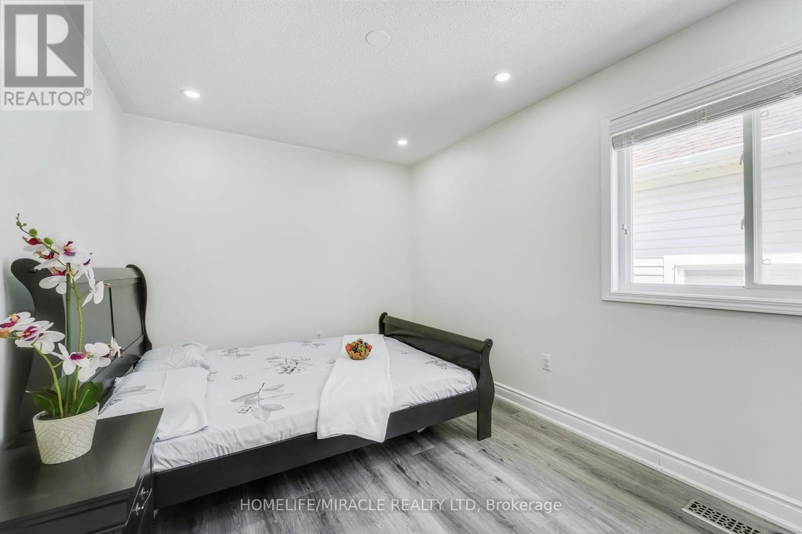 48 Jessop Drive, Brampton, Ontario  L7A 3M8 - Photo 28 - W12380746